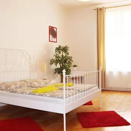 Apartment Old Town Home-2 By Interhome *